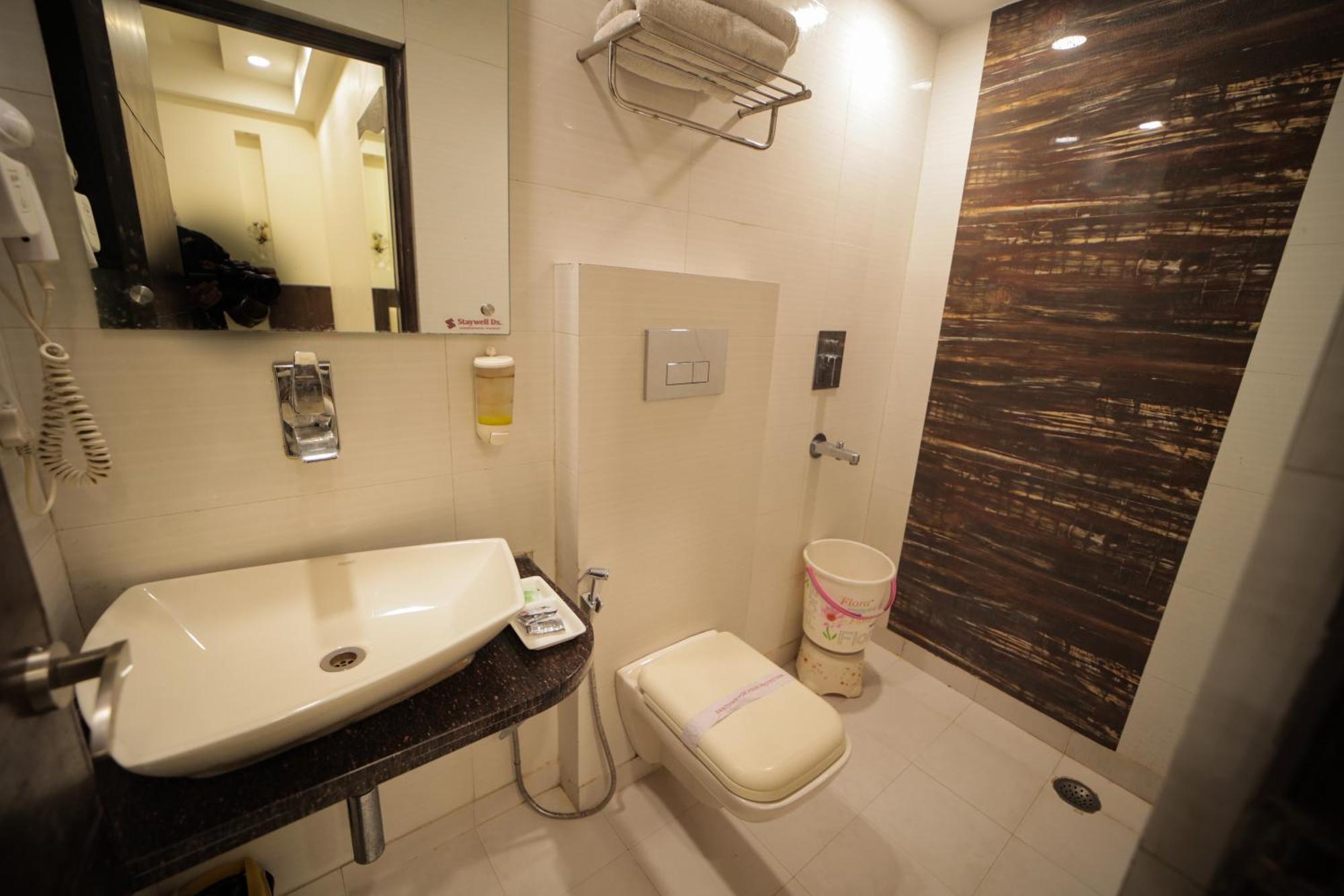 Hotel Stay Well Dx Új-Delhi Kültér fotó