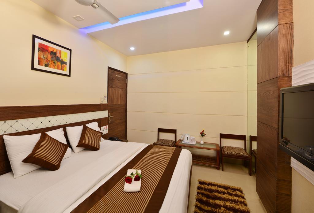 Hotel Stay Well Dx Új-Delhi Kültér fotó